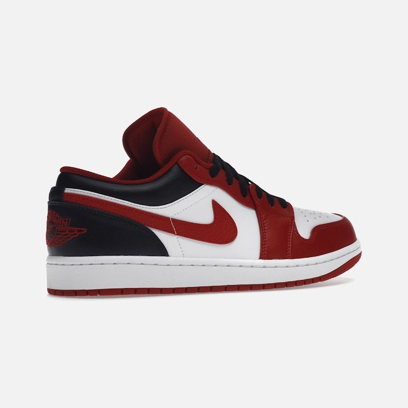 jordan 1 low bulls