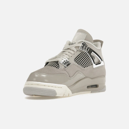 jordan 4 retro frozen moments (women's)