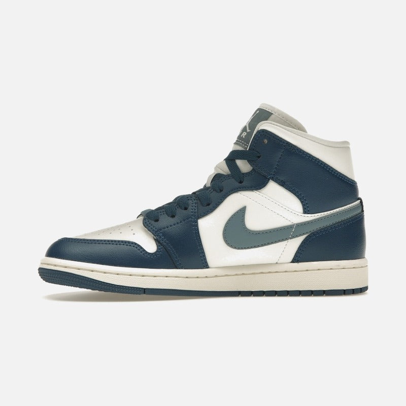 Jordan 1 Mid French Blue