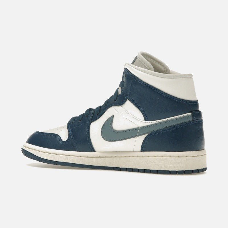Jordan 1 Mid French Blue