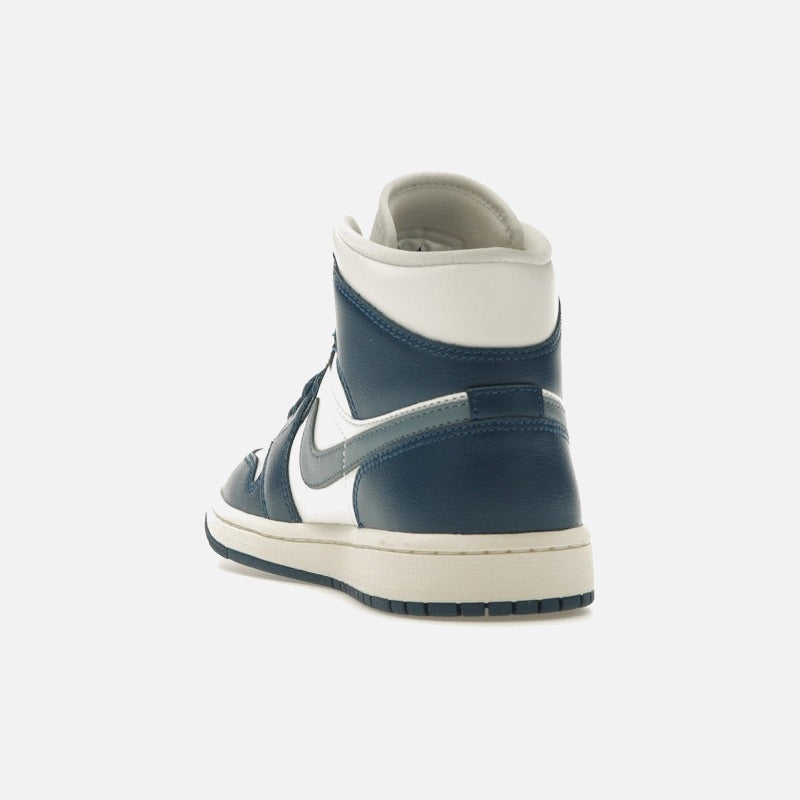Jordan 1 Mid French Blue