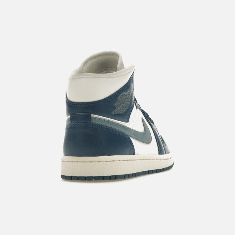Jordan 1 Mid French Blue