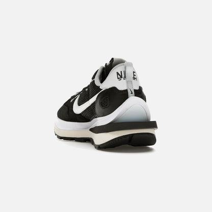 Nike Vaporwaffle Sacai Black White