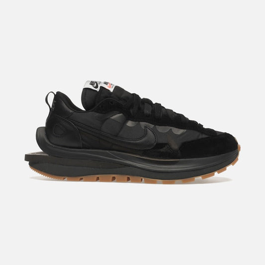 nike vaporwaffle sacai black gum