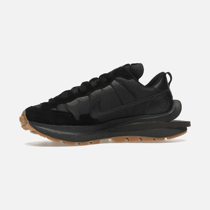 nike vaporwaffle sacai black gum