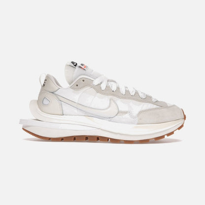 nike vaporwaffle sacai sail gum