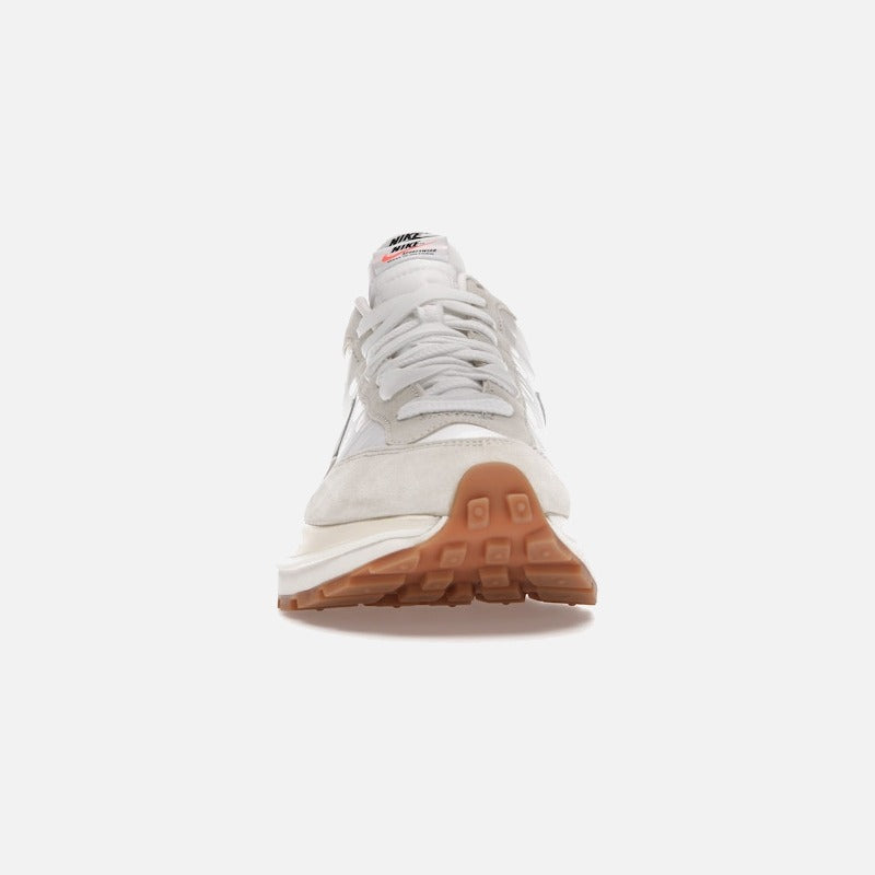 nike vaporwaffle sacai sail gum