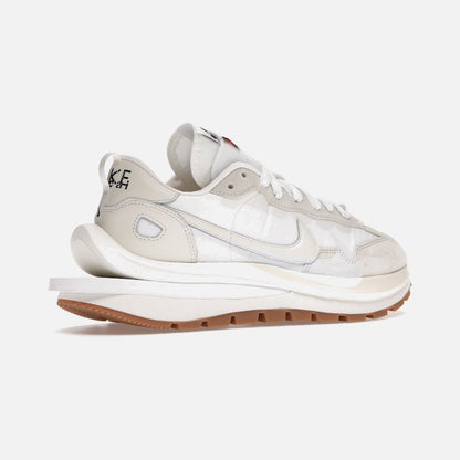 nike vaporwaffle sacai sail gum