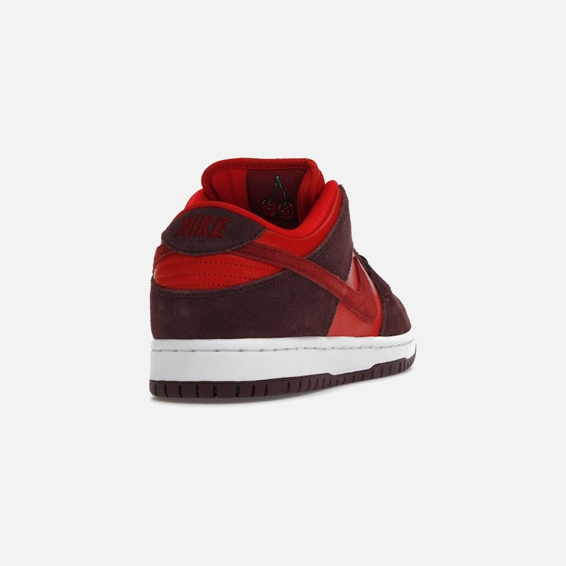 Nike SB Dunk Low Cherry