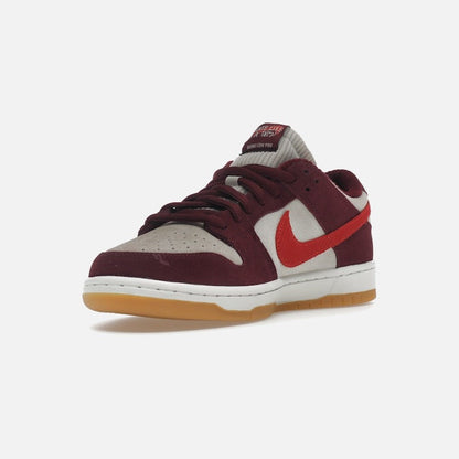 nike sb dunk low skate like a girl