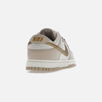 Nike dunk low phantom metallic gold (w)