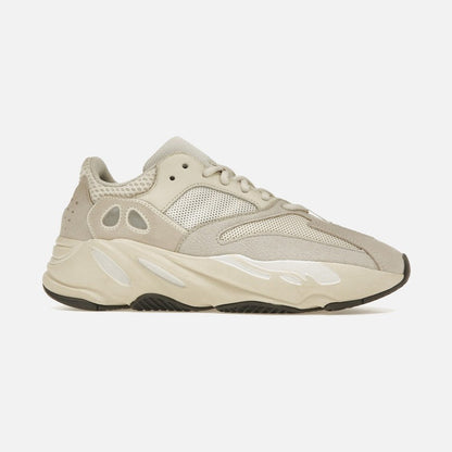 Adidas Yeezy boost 700 Analog