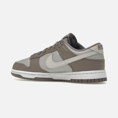 nike dunk low bone beige (w)