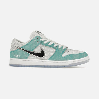 nike sb dunk low april skateboards