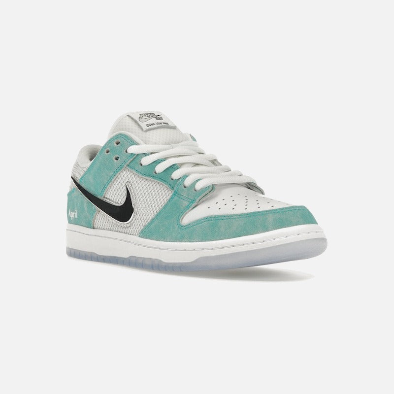 nike sb dunk low april skateboards