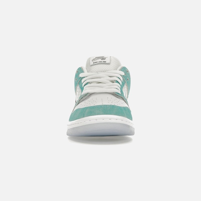 nike sb dunk low april skateboards