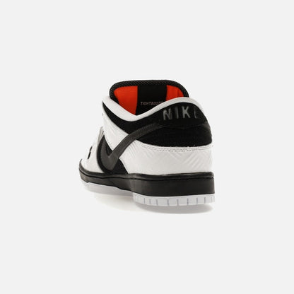 nike sb dunk low tightbooth