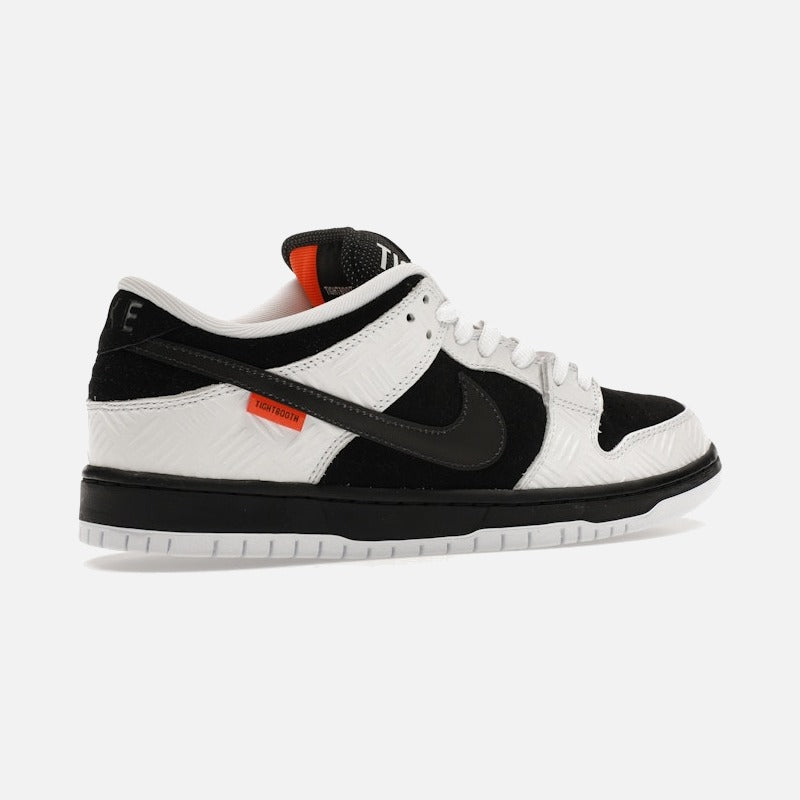nike sb dunk low tightbooth