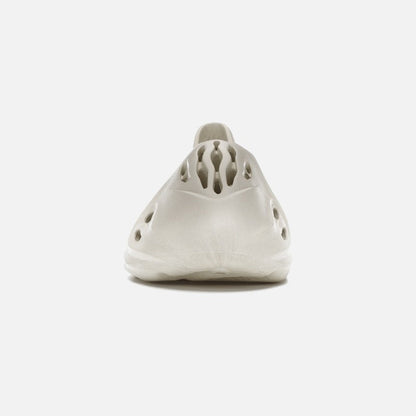 adidas yeezy foam rnnr sand