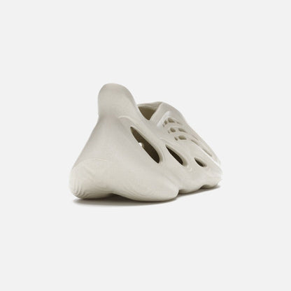 adidas yeezy foam rnnr sand