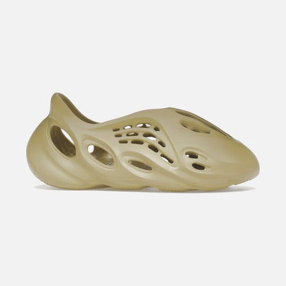 adidas yeezy foam rnnr sulfur