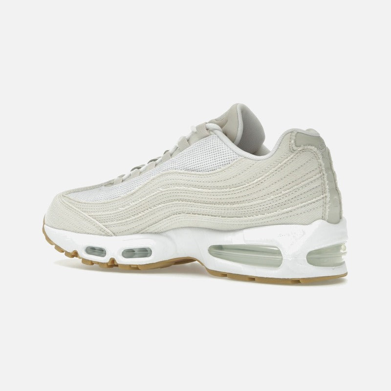 Nike Air Max 95 OG x Levi’s “Light Orewood Brown”