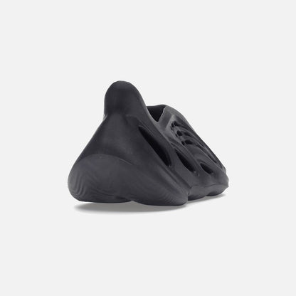 adidas yeezy foam rnr onyx