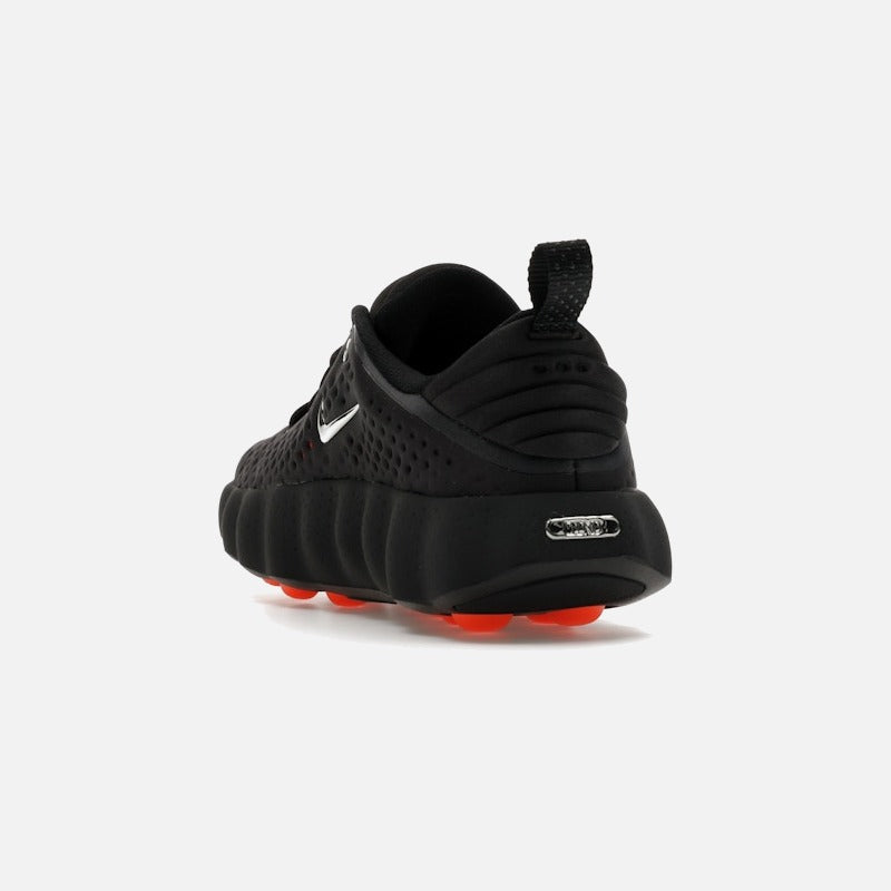Nike Mind 002 Black Hyper Crimson