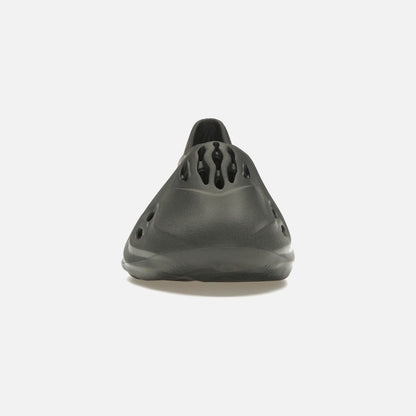 adidas yeezy foam rnr carbon