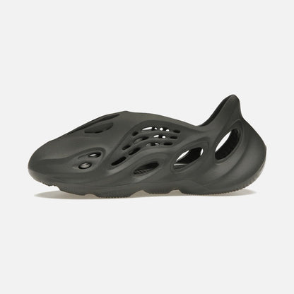 adidas yeezy foam rnr carbon