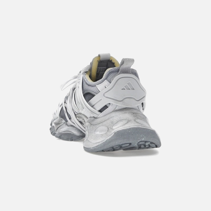 adidas XLG Runner Deluxe Gray