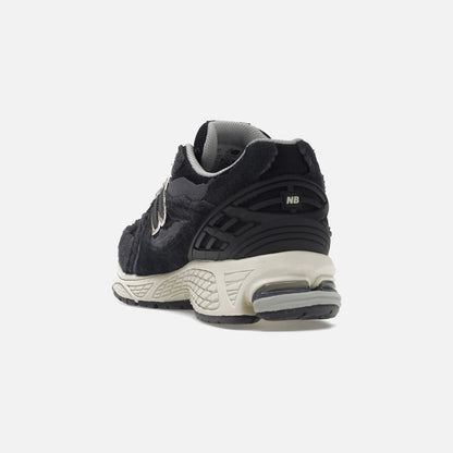New balance 1906d protection pack black