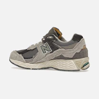 new balance 2002r protection pack rain cloud