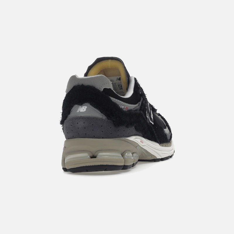 new balance 2002r protection pack black grey