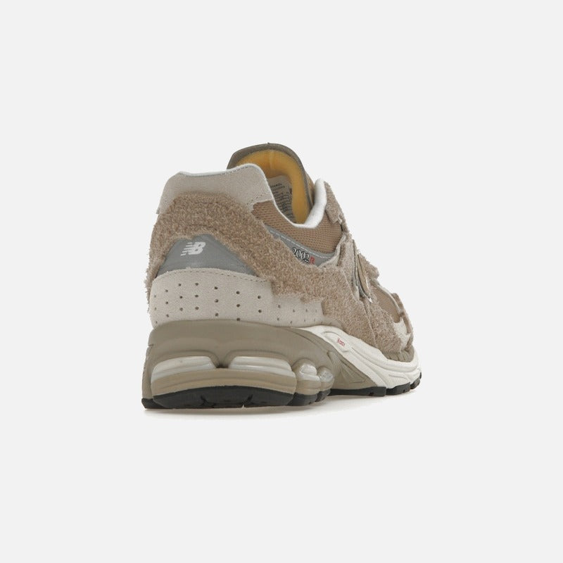 new balance 2002r protection pack driftwood