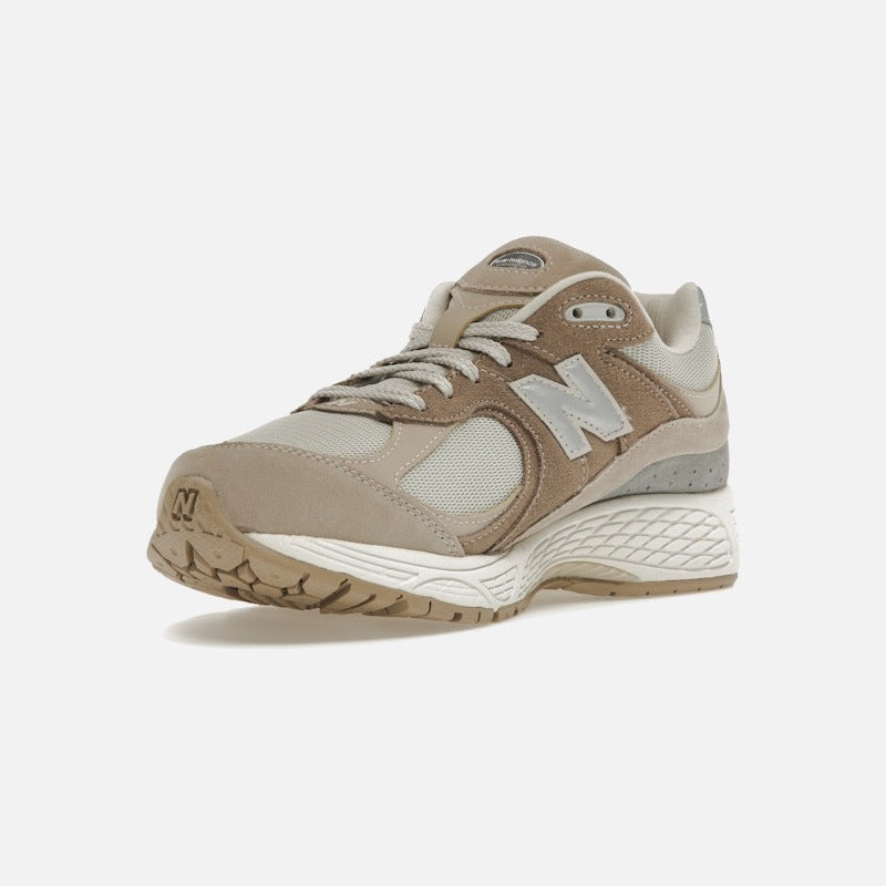 New Balance 2002r Driftwood Sandstone