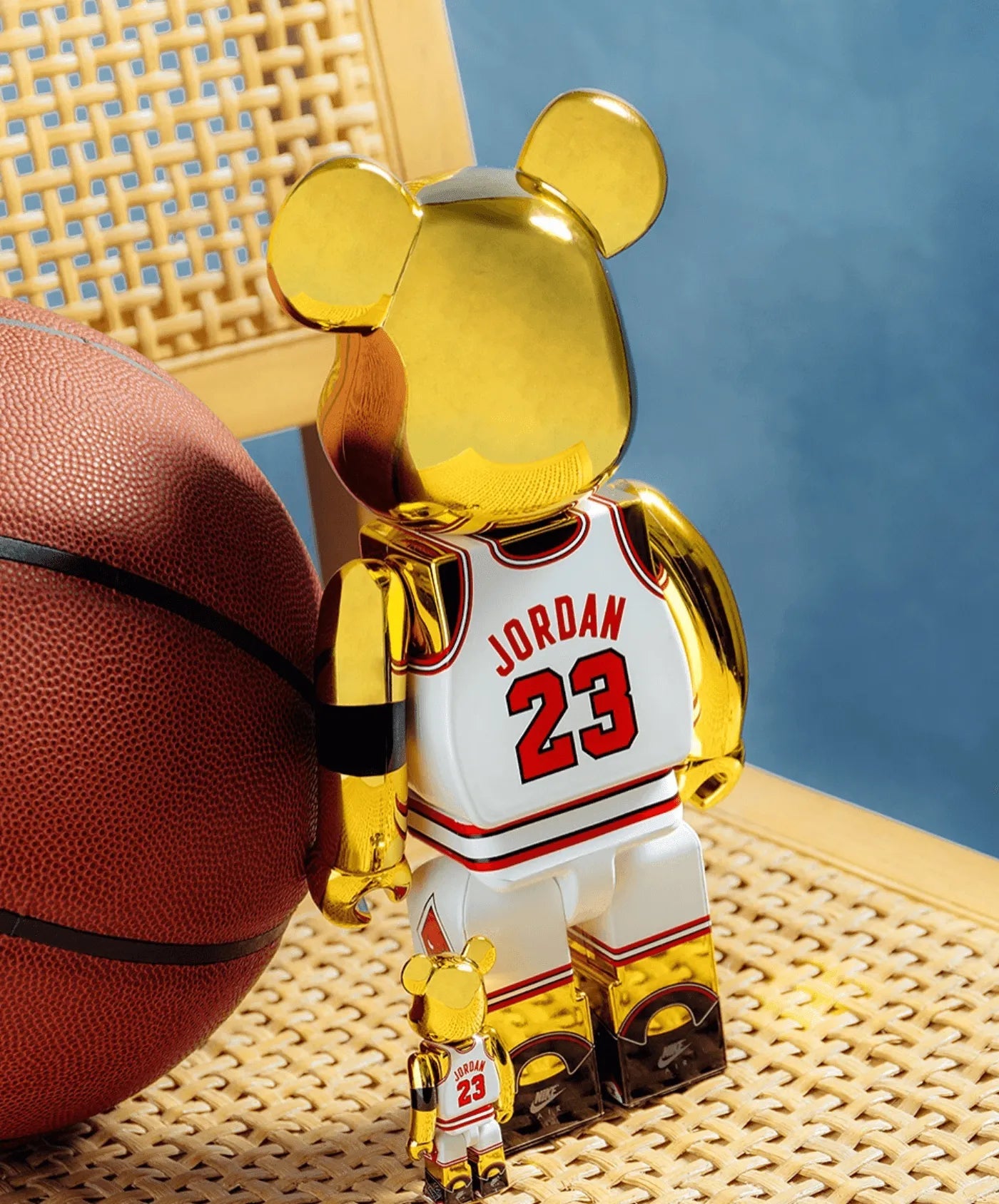 BEARBRICK MICHAEL JORDAN 100% 400% 1991 WORLD CHAMPION