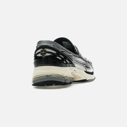 New Balance 1906L Silver Metallic Cream