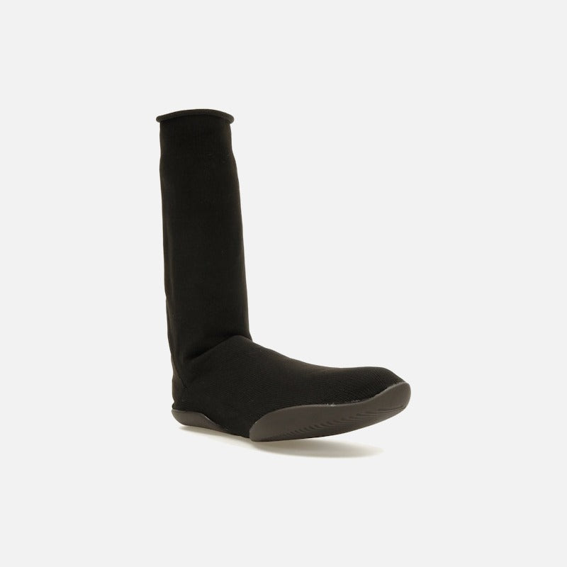 Yeezy Pods Black