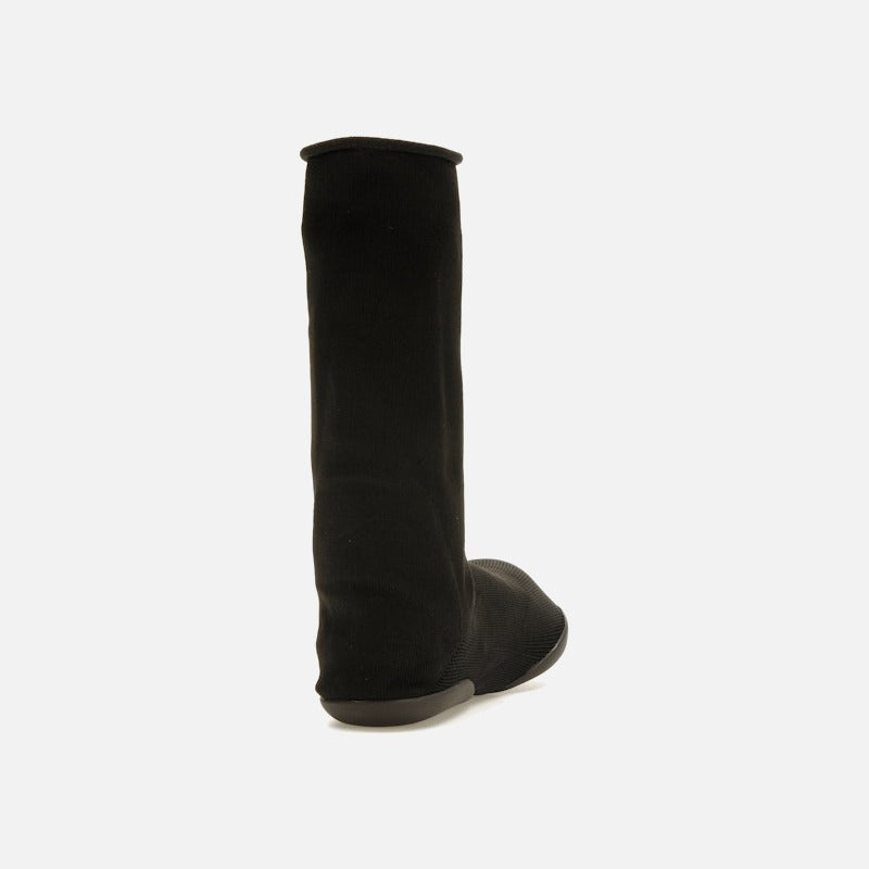 Yeezy Pods Black