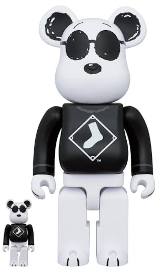Bearbrick Mlb X Peanuts Snoopy (White Sox) 100% & 400% Set