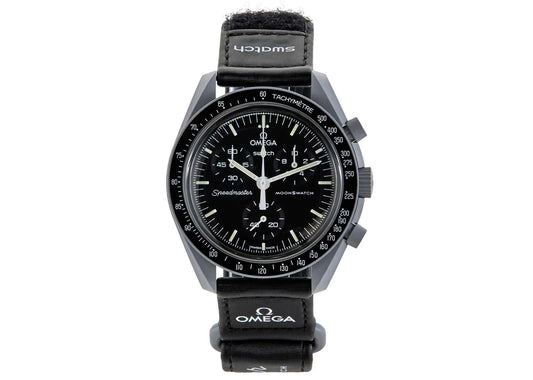 swatch x omega bioceramic moonswatch mission to the moon so33m100